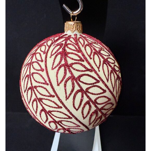 Large Glass Red & White Glitter Leaf Patterned Christmas 4" Ornament Ball - Picture 3 of 6
